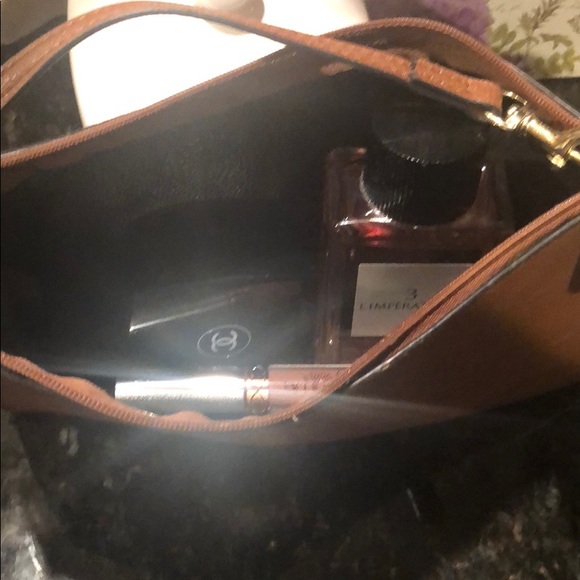 Calvin Klein - Picture 3 of 4